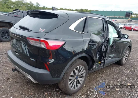 2020 Ford Escape Titanium из США, поврежденный, VIN 1FMCU9J96LUA89813